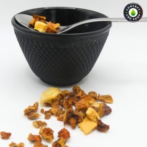 tasse en fonte avec tisane abricot spéculoos