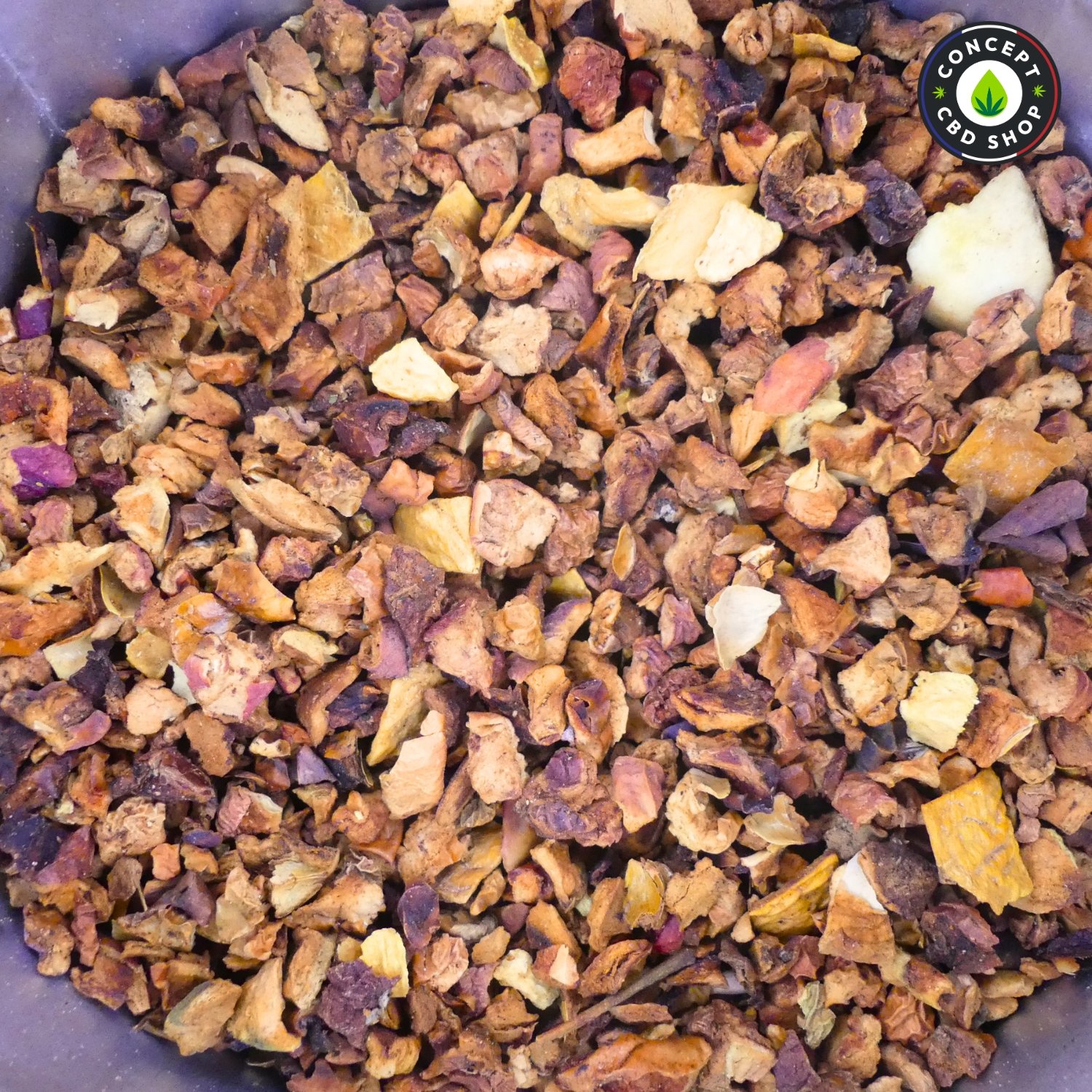 morceaux d'abricot, de pomme, tisane gourmande